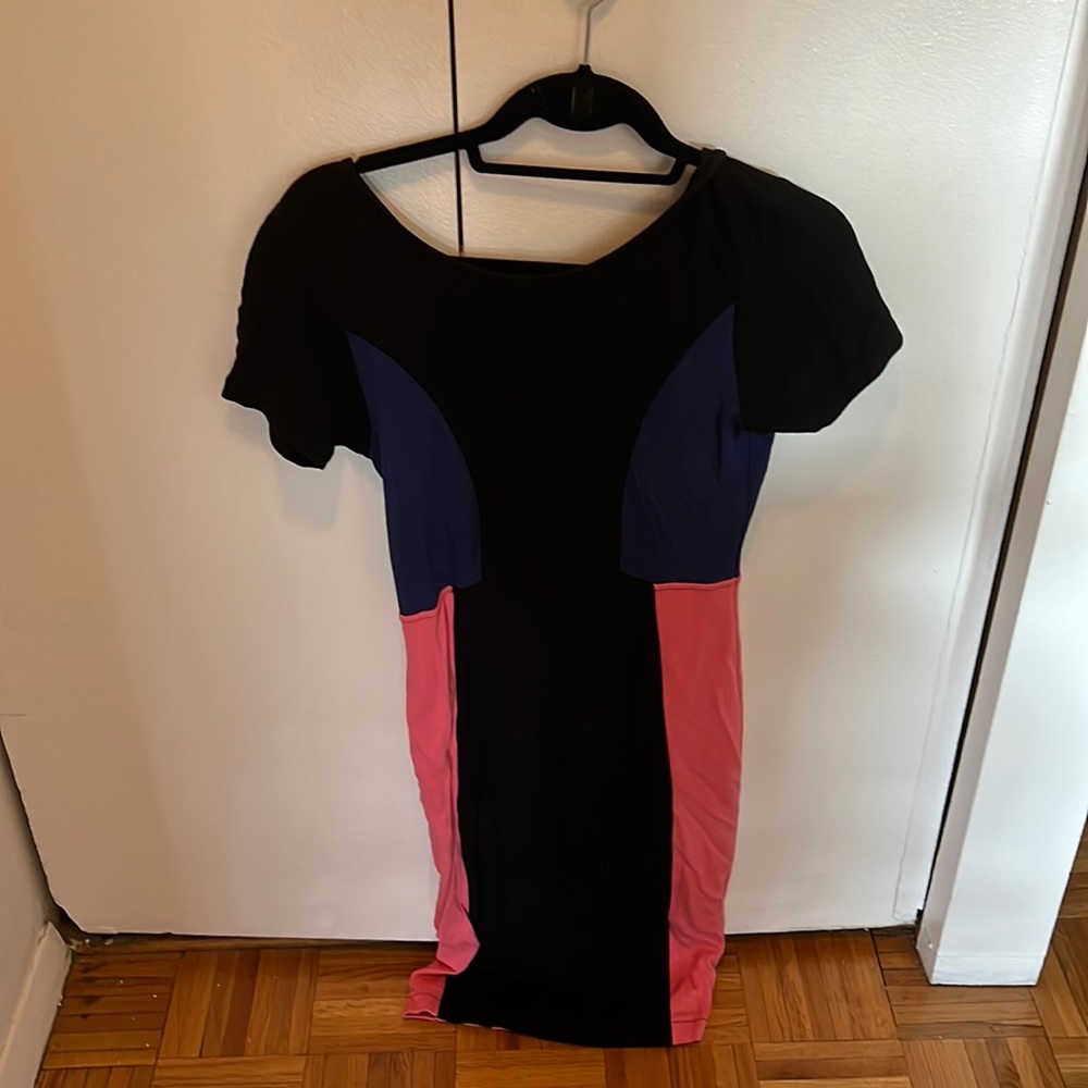 French Connection short sleeve dress